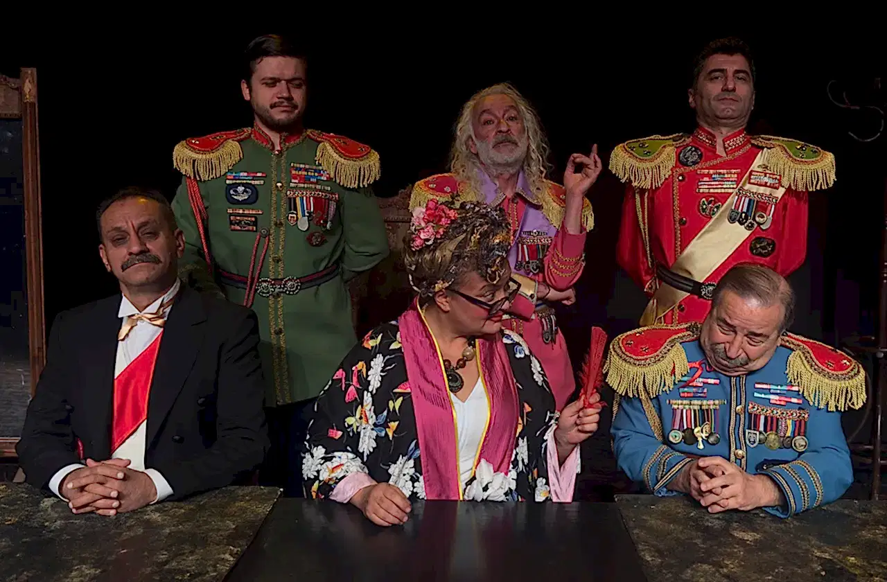 Generalllerin Beş Çayı (1)